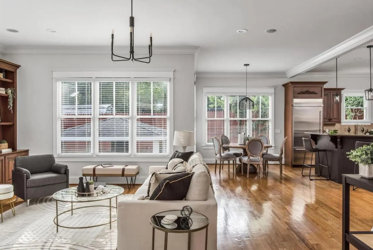 Luxe Large Home With Movie Room, Hot Tub, Garage Nashville
