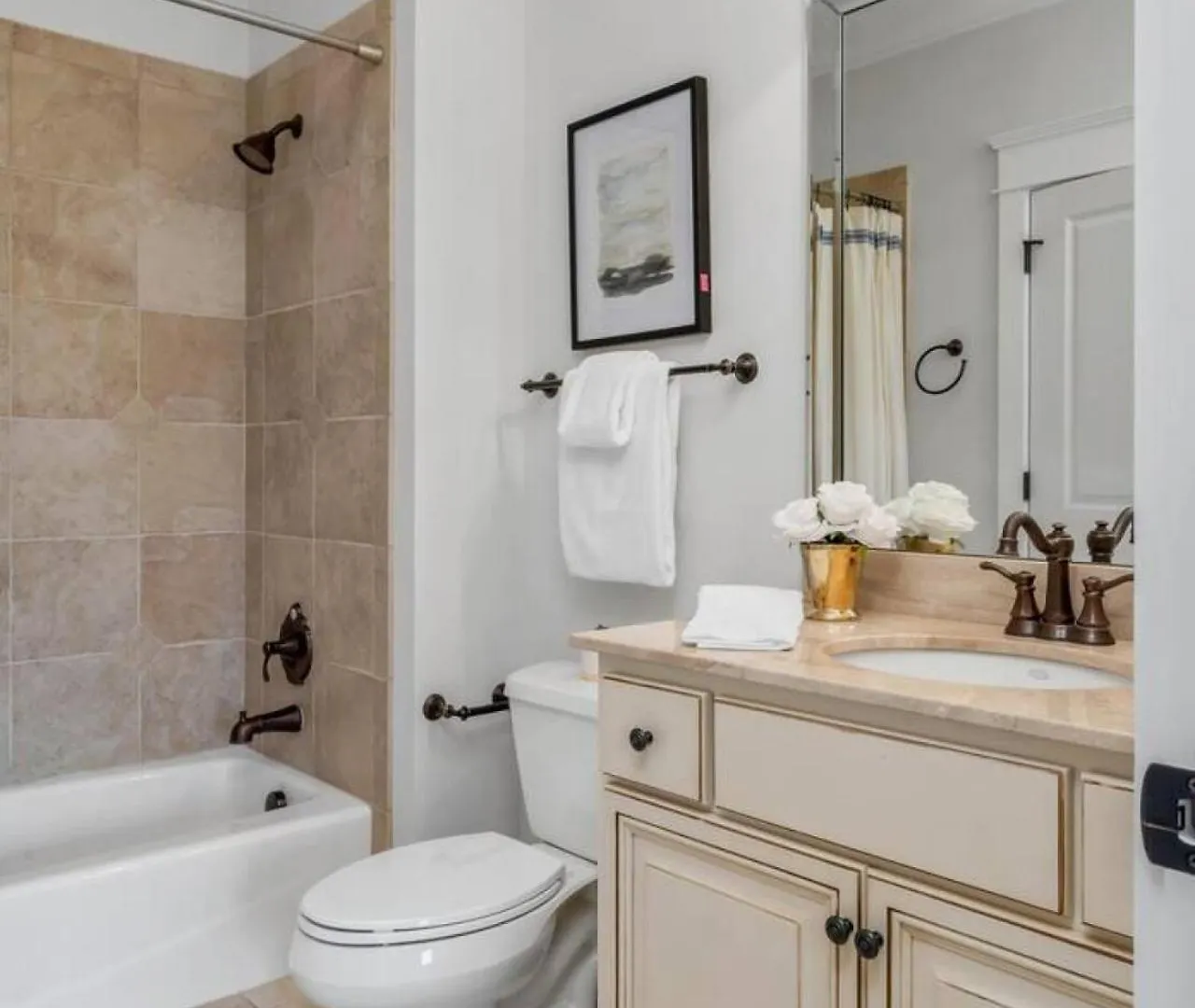 Holiday home Luxe Large Home With Movie Room, Hot Tub, Garage Nashville